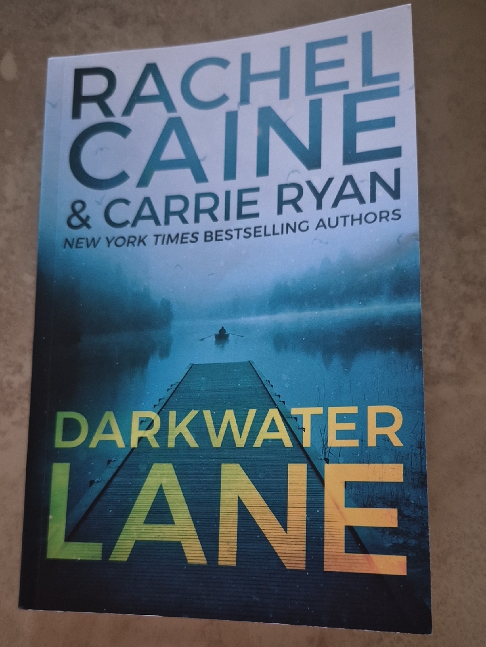 Rachel Caine & Carrie Ryan - Darkwater Lane